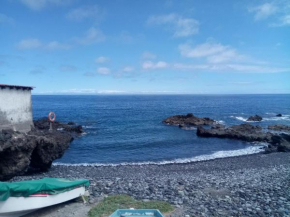 BLUE SEA. TONY FRÍAS. LAS ERAS. ARICO - TENERIFE.